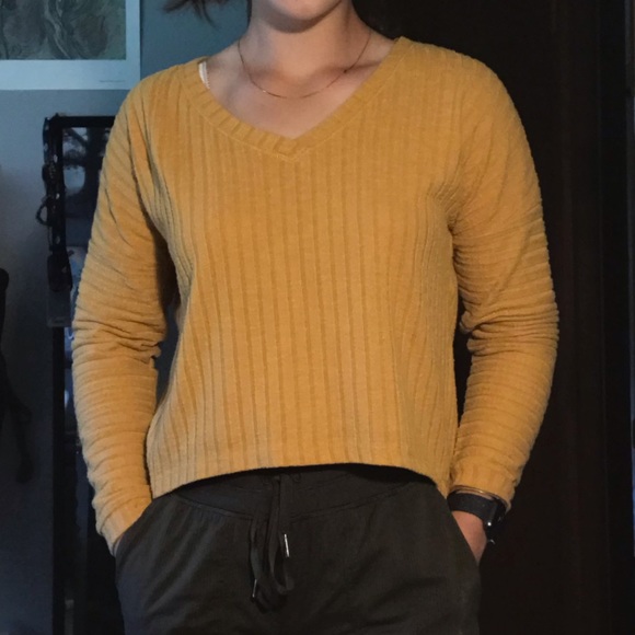 Hippie Rose yellow crop sweater - Picture 2 of 3